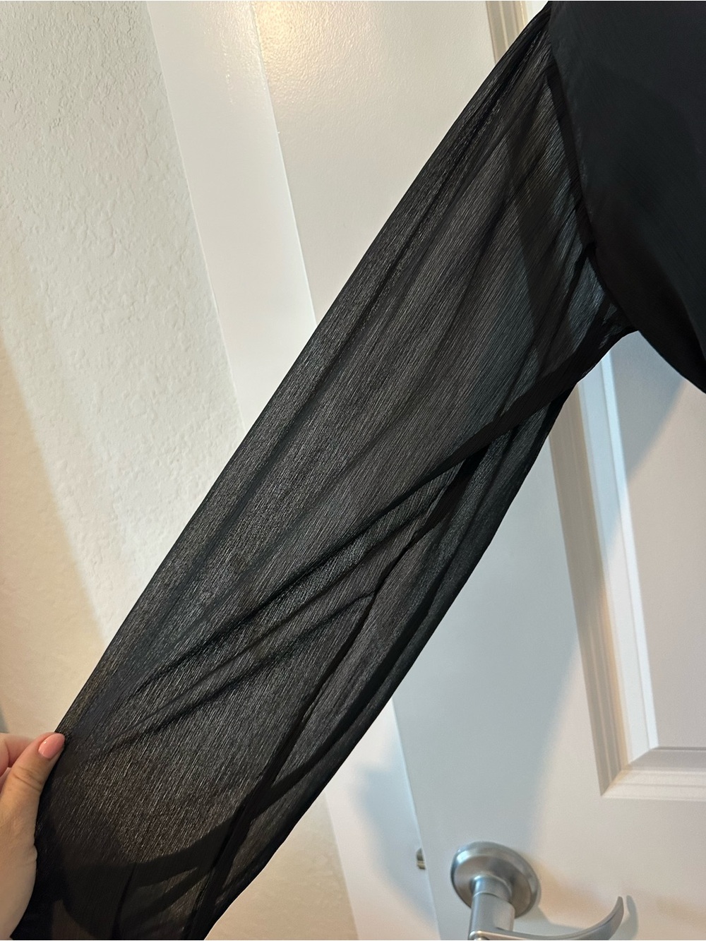 Express Black Blouse - Picture 3 of 4